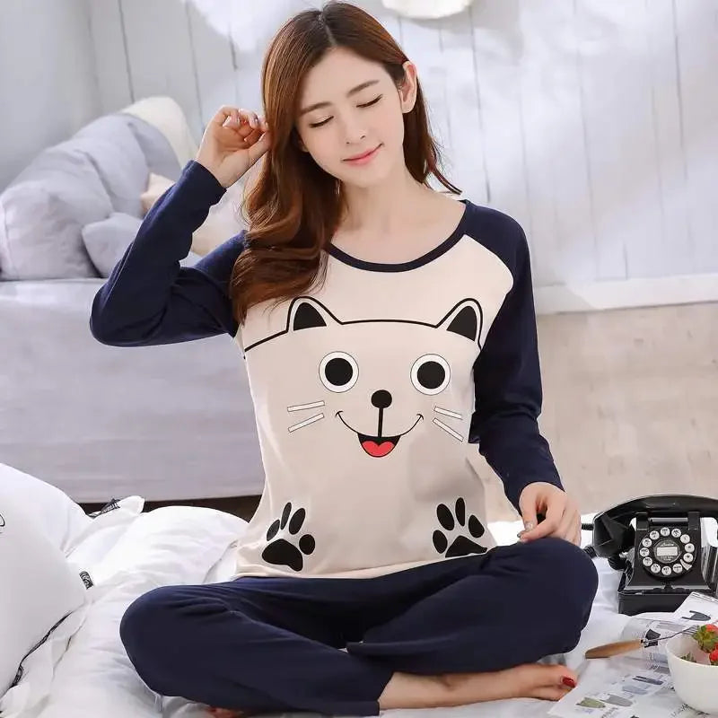Women's 2-Piece Bear & Cat Print Pajama Set – Round Neck