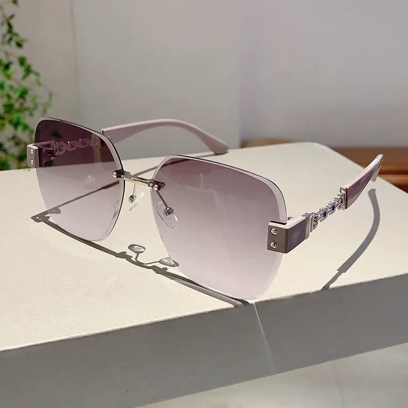 Unisex Sunglasses 2025 New Borderless Metal Chain Simple Fashionable Cool Versatile Luxury Brand High Quality Popular Sunglasses